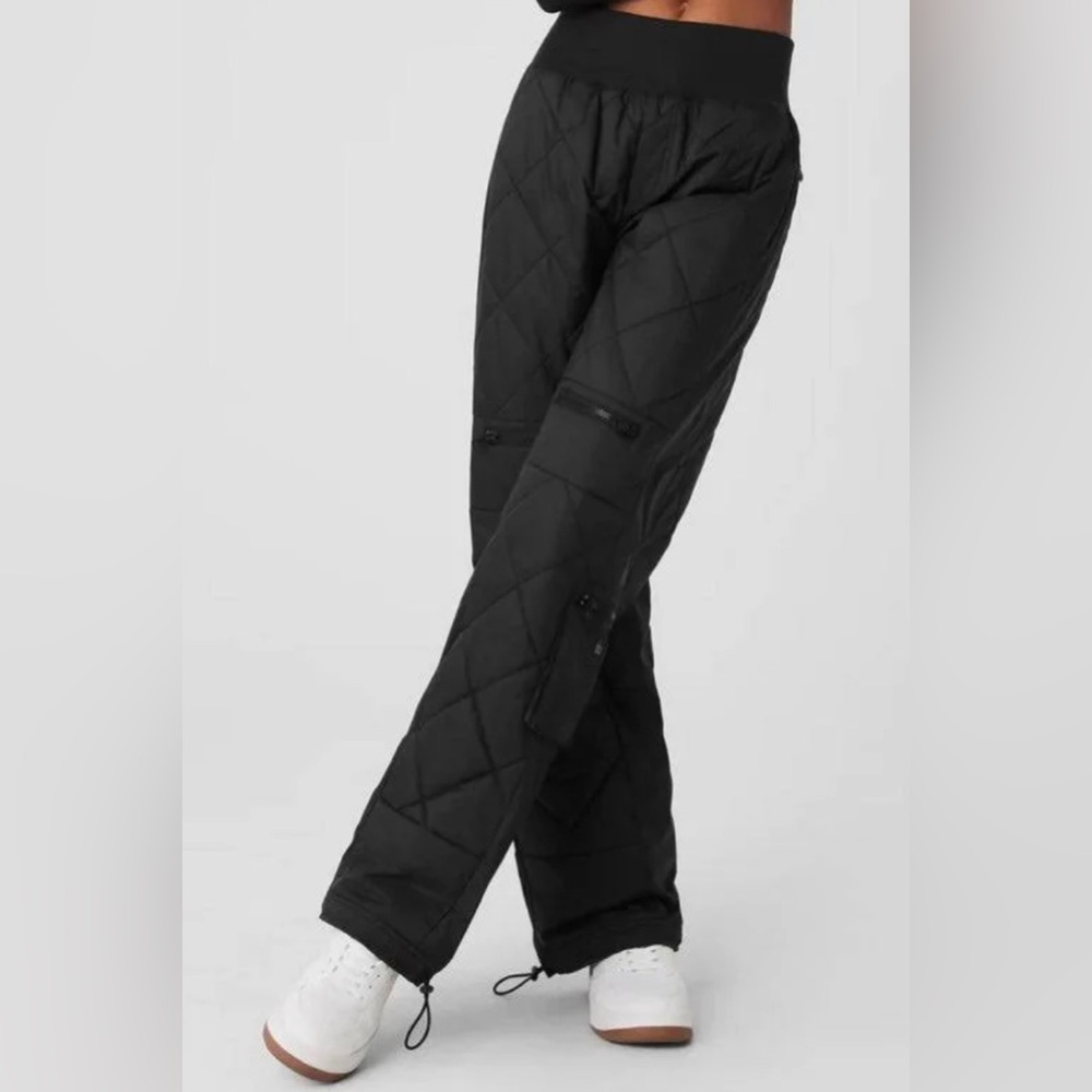 ALO Yoga Snowrider Black Quilted Pants